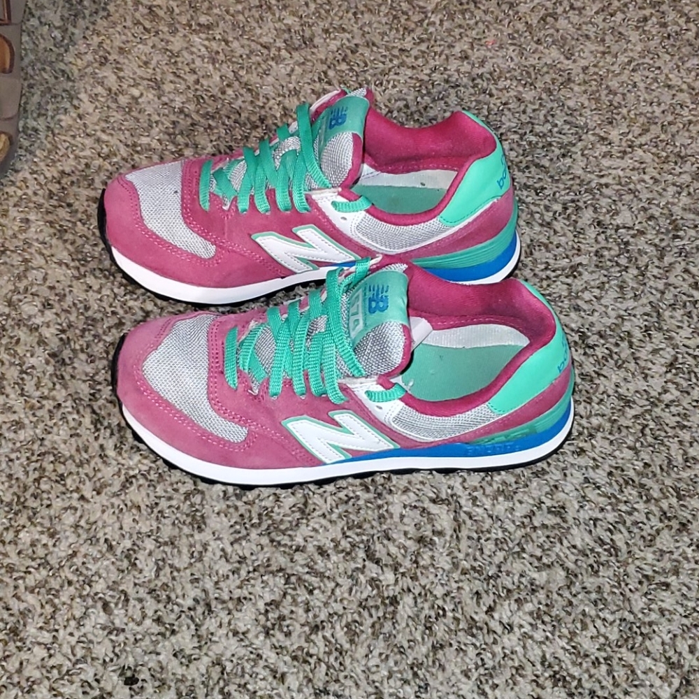 New balance shoes